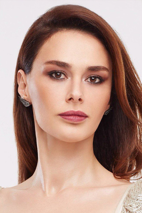 Ayşe Hatun Önal as 