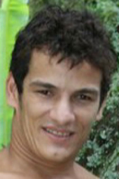 Regis Rodrigues as (as "Davidson")