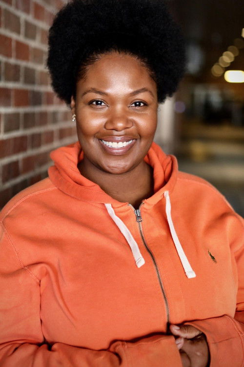 Shanessa Sweeney as Cassandra Jones