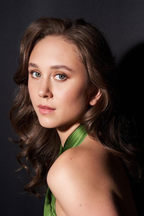 Emma Malouff as Melanie