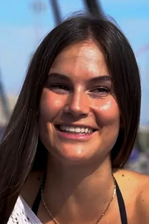 Cèlia Espanya as Self - Host