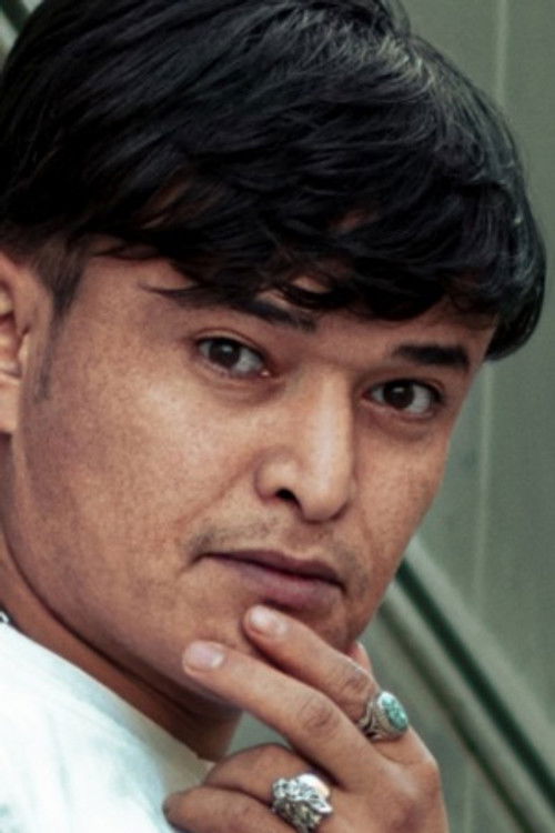 Malik Akhlaqi as Ghafar