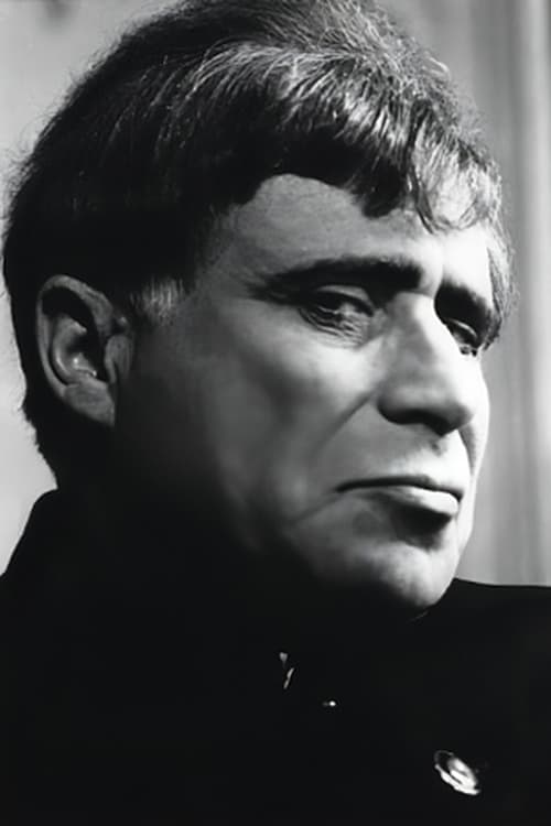 Theodore Gottlieb as Fairbright (uncredited)