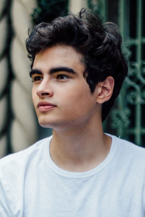 Mauricio Piancó as Léo