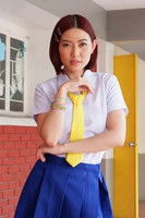 Lorraine Wong as Marie Sue