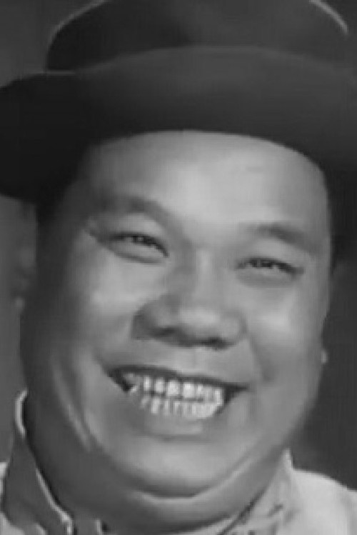 Yuen Lap-Cheung as Fat detective
