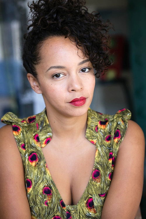 Sandy Lewis Godefroy as Survivante