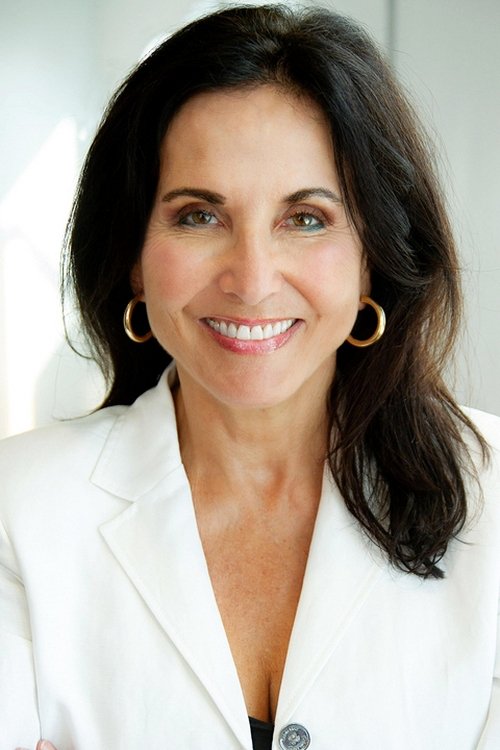 Teresa Alvarez as Police Officer