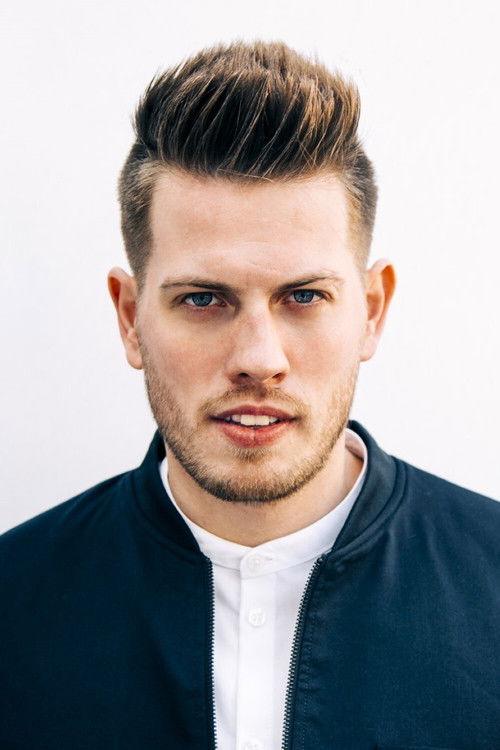 Lester Williams as Self - Judge