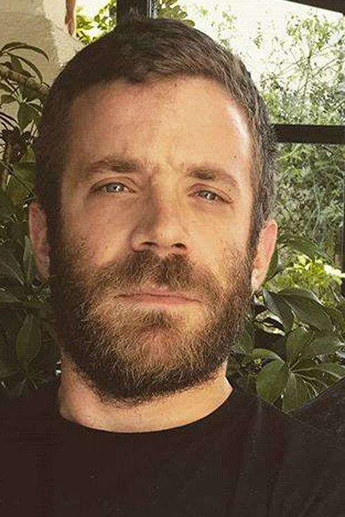 Alexander Kondopidis as Courrier