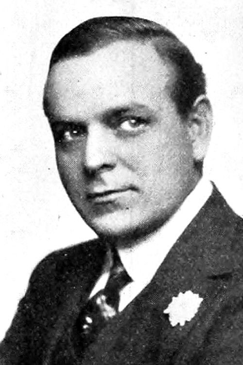 Harold Vosburgh as Detective Gray