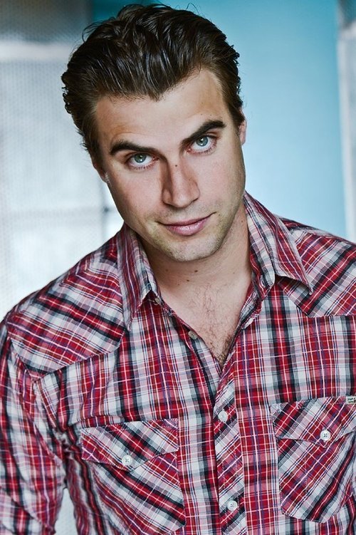 Jordan Duarte as Peter