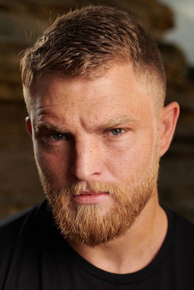 Yosef Kasnetzkov as Adult Vlademir