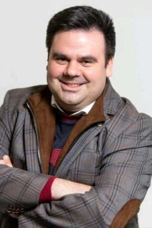 Alberto Guzmán as Colaborador