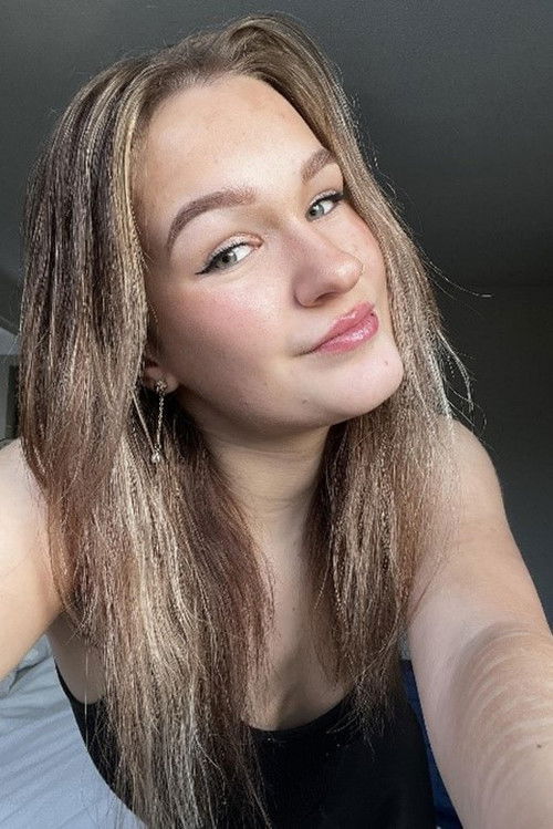 Maddy Meredith as Nora