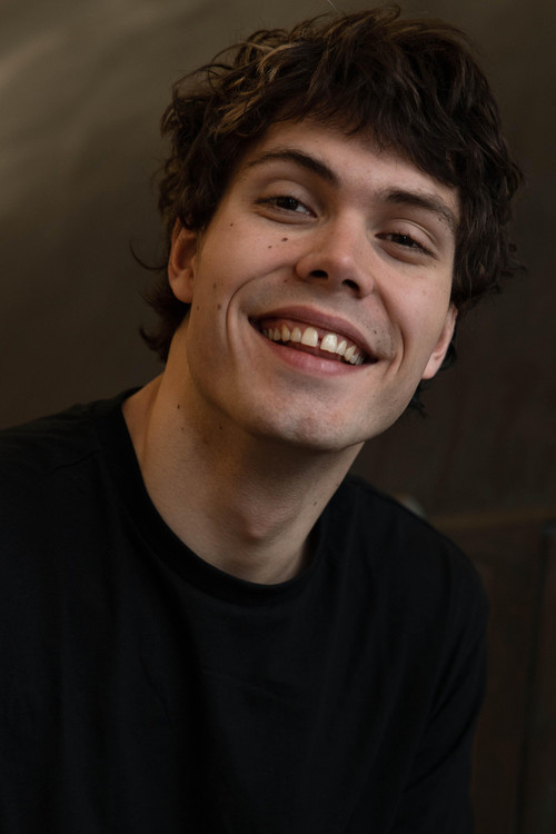 Kipras Mašidlauskas as Waiter