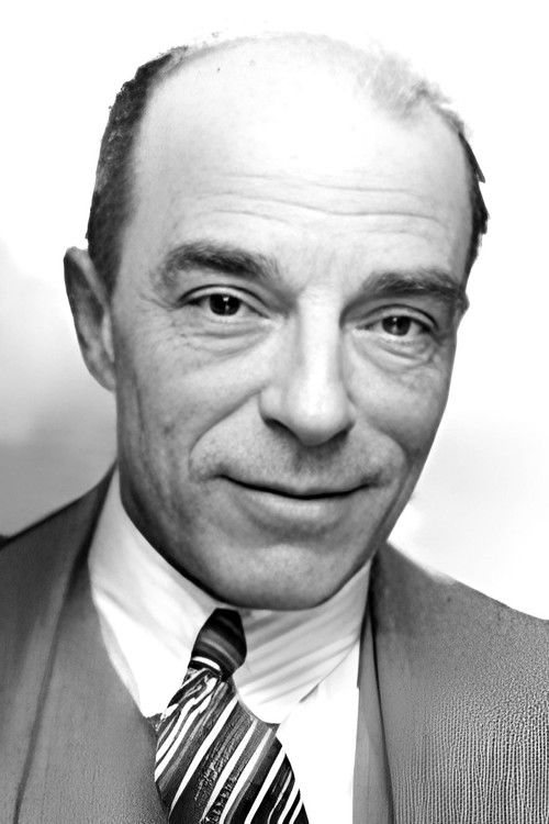 Jacques Baumer as Commissioner Hyacinthe