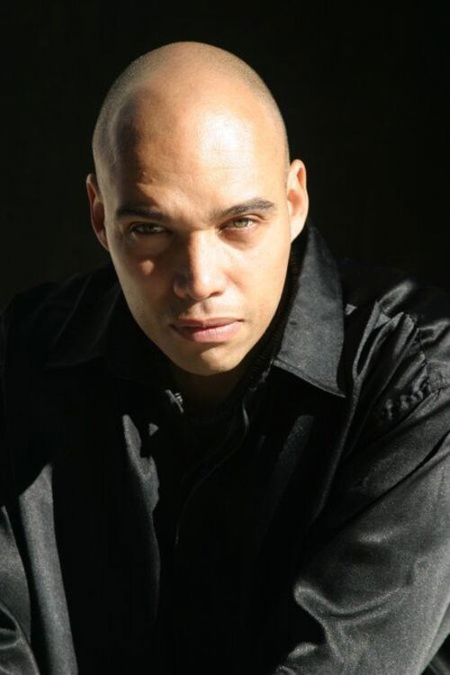 Cláudio Mascarenhas as Tiro Certo/ Benito Terranova