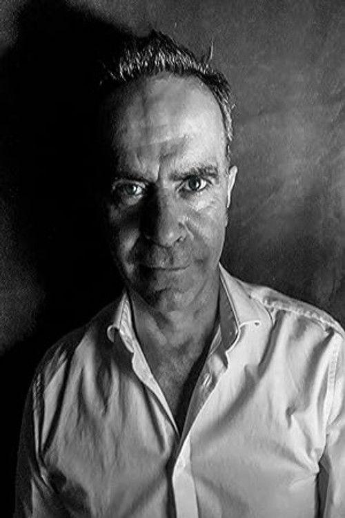 Vincent Andres as Paul Dose