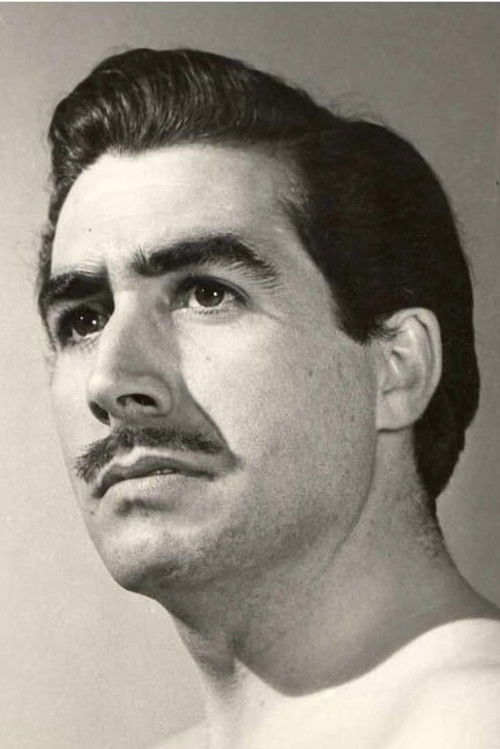 Luigi Batzella as Sivas, Police Inspector