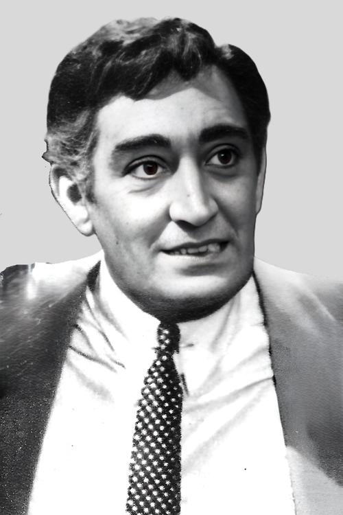 Arturo Dominici as Mangani