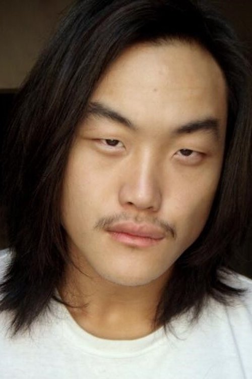 Doua Moua as Wounded Man