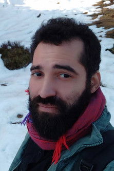 Victor Kaleb as Médico