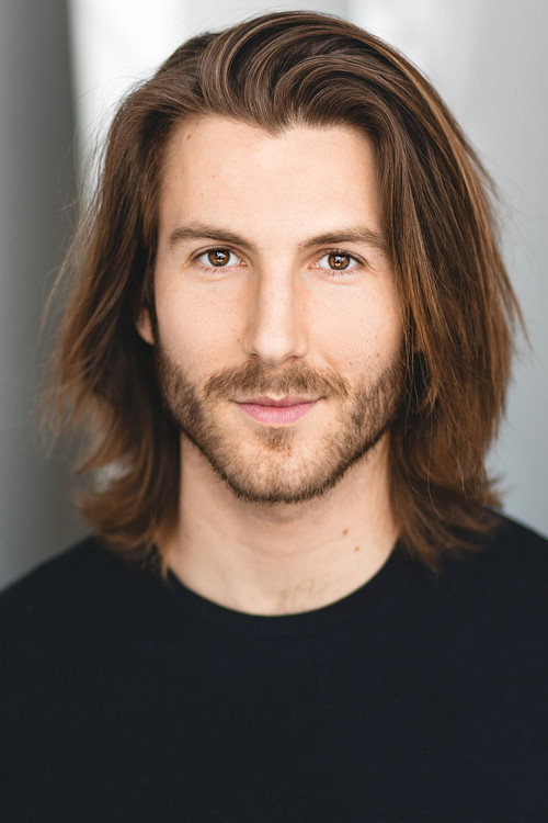 Cesare Scarpone as Goddard