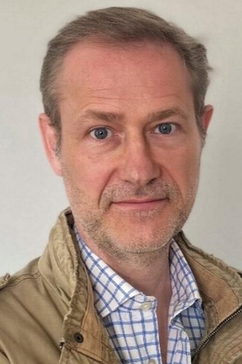 Edward Hamilton-Clark as Collègue Gary