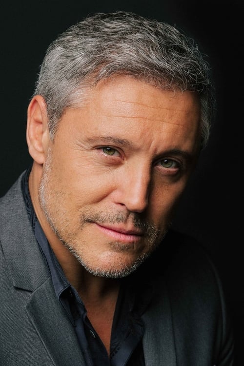 Max Ryan as Darkman / Bender