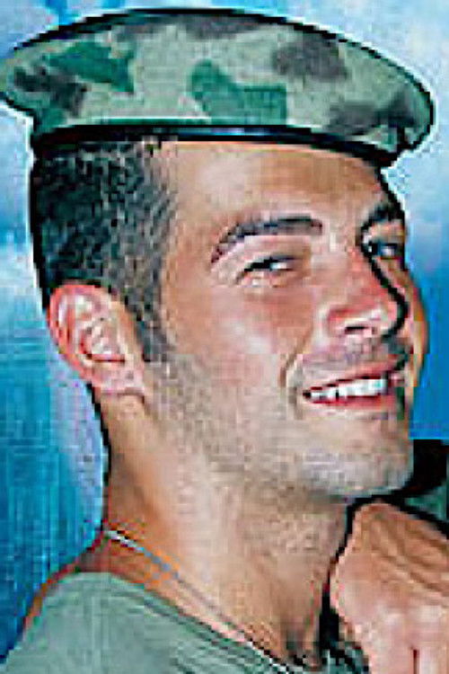 Victor Palhares as (archive footage)