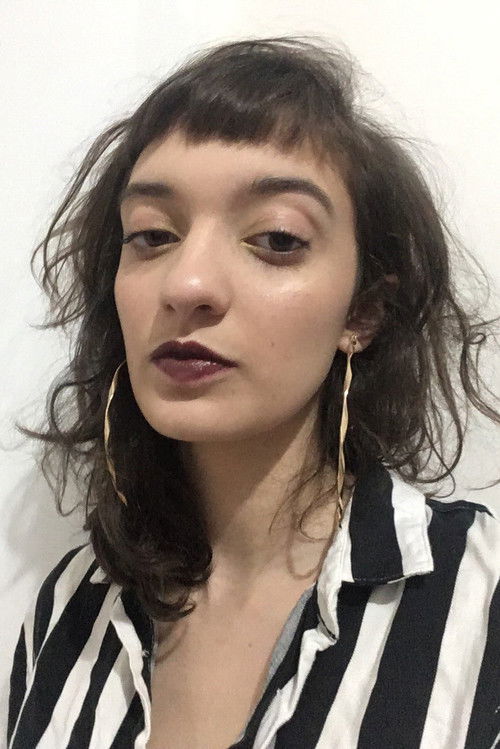 Amanda Cavalcanti as Narrator (voice)