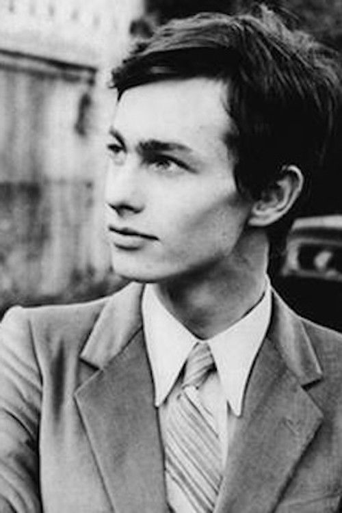 Lucas de Chabaneix as Man from 'Grand Magic Circus'