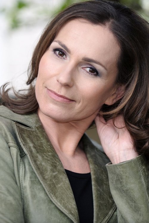 Imke Brügger as Stewardess