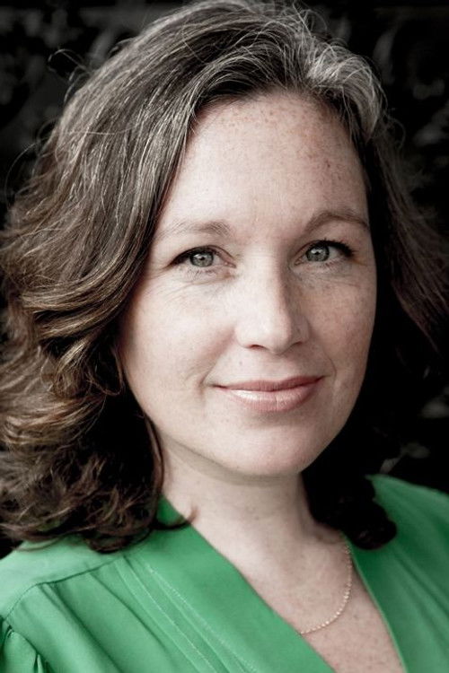 Willa O'Neill as Prue