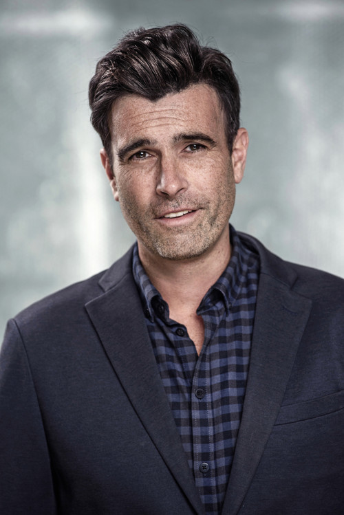 Patrick Dussault as Officer Bill