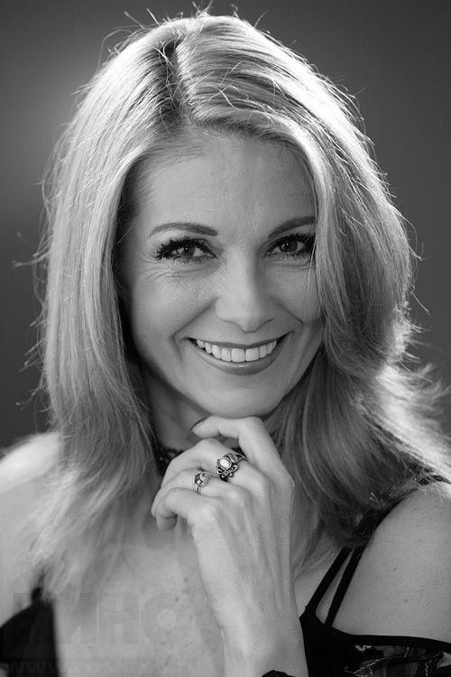 Grazina Baikstyte as Nadezhda Skarskaya