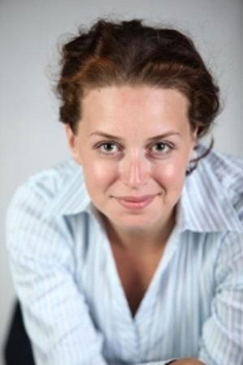 Marina Duksova as Надя Кулишенко