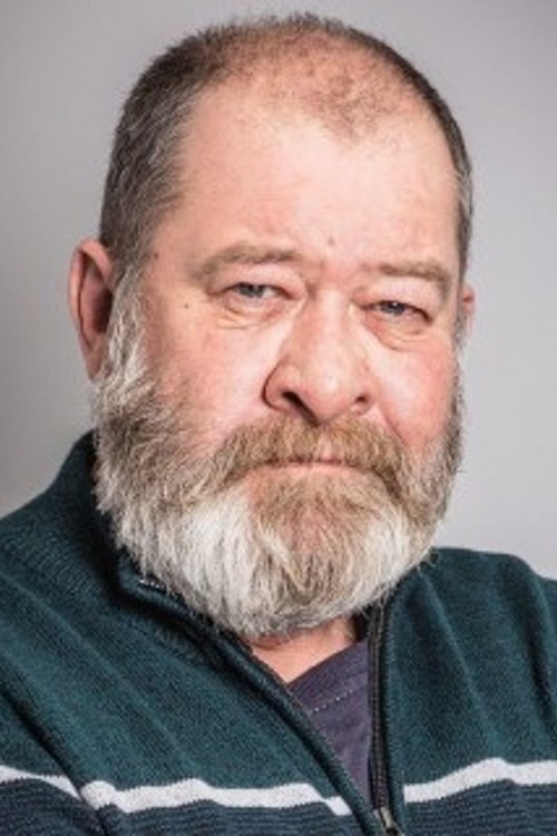 Joshua Richards as Lord Ross / Gardener