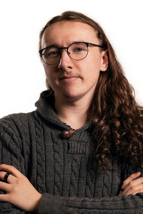 Alexandre Valcourt as Figurant