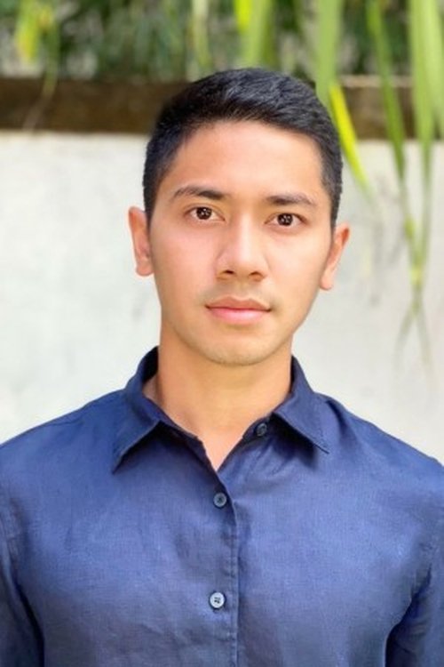 Emir Mahira as David