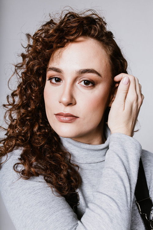 Maude Sandham as Caitie