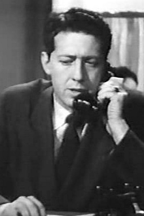 Edmund Glover as Jacob 'Sparks' Winslow, Radioman