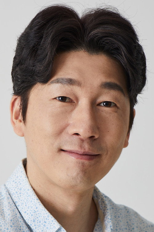Son Seung-taek as Yoo-ho's Father