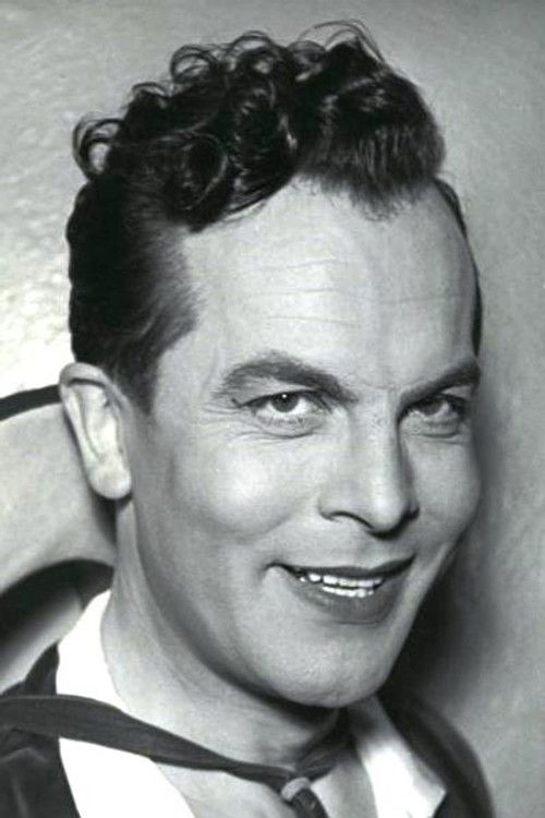 Jens Kjeldby as Tjener