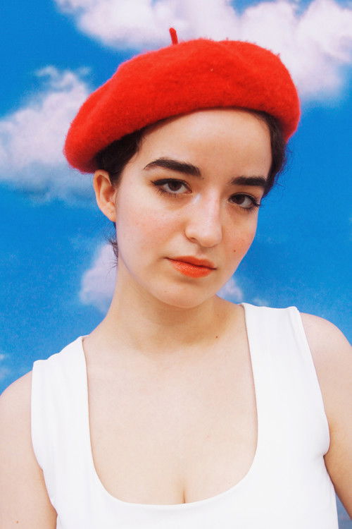 Valeria Castillo as Luna