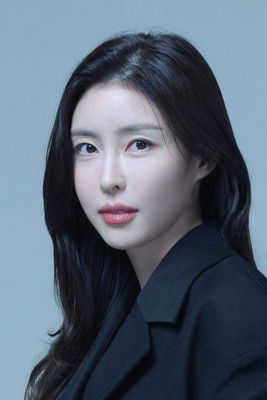 Seo Min-joo as Tango Instructor