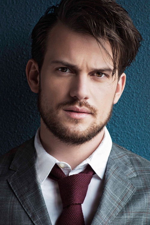 Levi van Kempen as Axel Wolfs