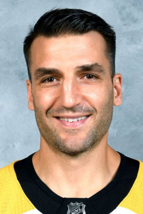 Patrice Bergeron as Self