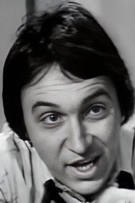 Jake Mitchell as Lt. Robert Boyle